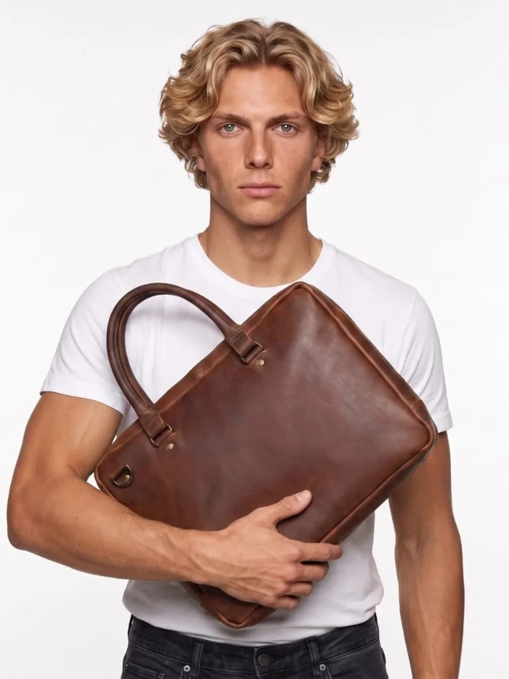 The ATTACHÉ By SHARO